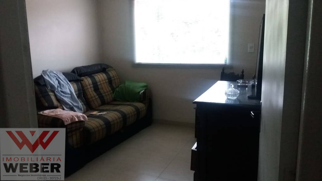 Casa à venda com 3 quartos, 226m² - Foto 11