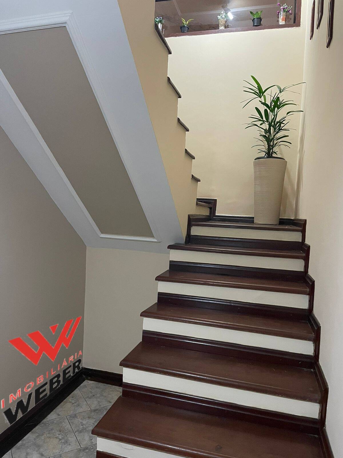Casa à venda com 6 quartos, 400m² - Foto 8