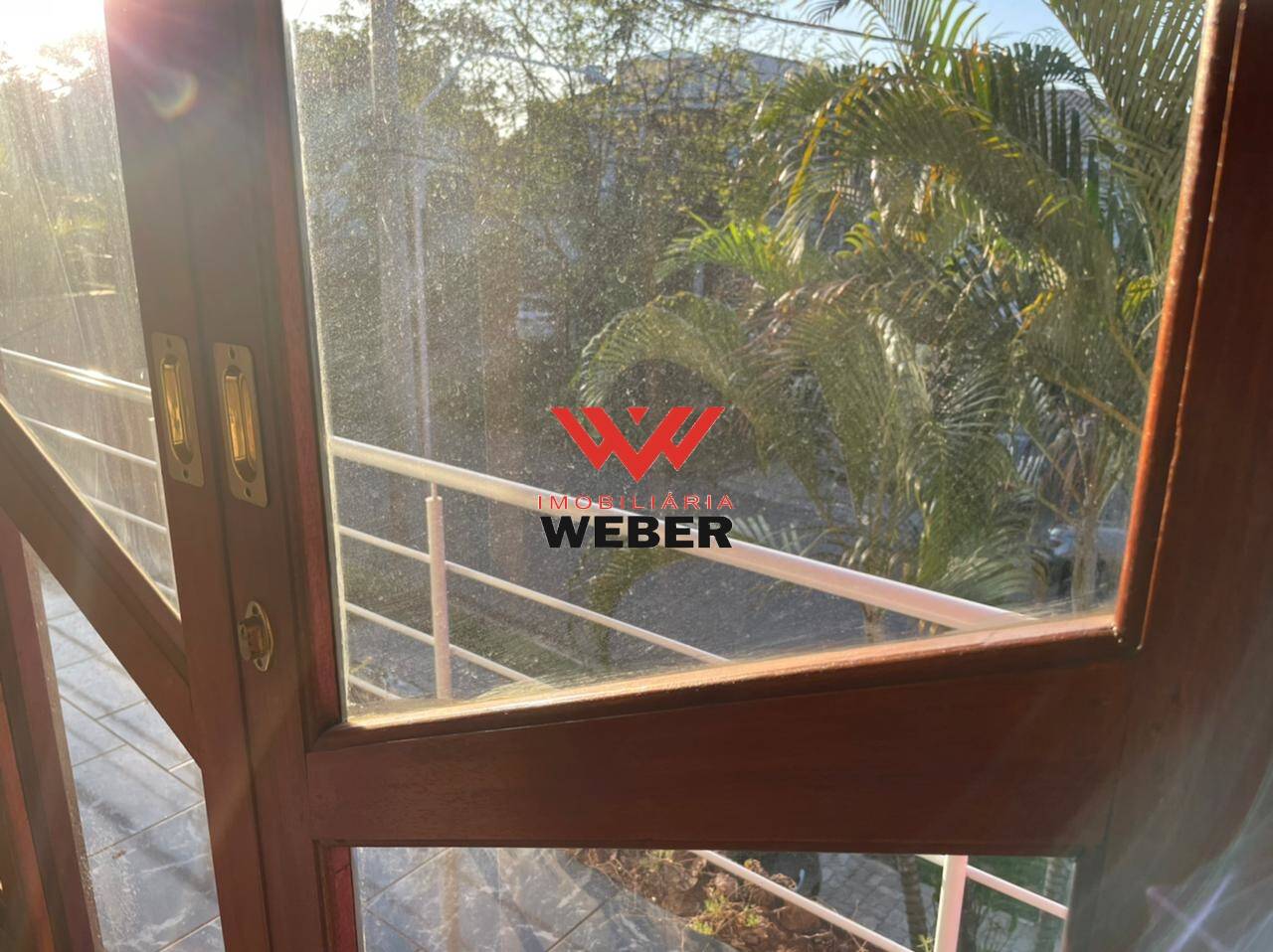 Casa à venda com 6 quartos, 400m² - Foto 10
