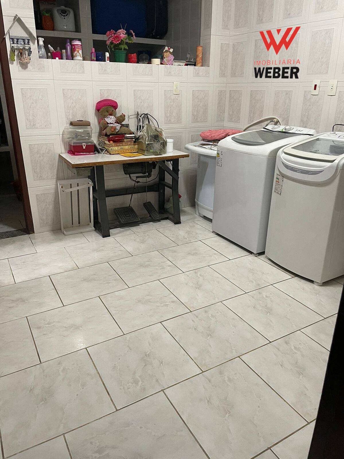 Casa à venda com 6 quartos, 400m² - Foto 19